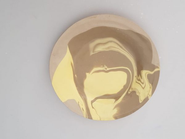 Slip marbled plate